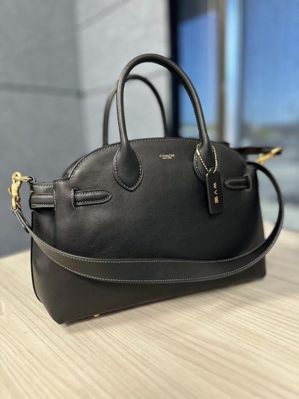 Coach Soft Empire 28 in Black-New